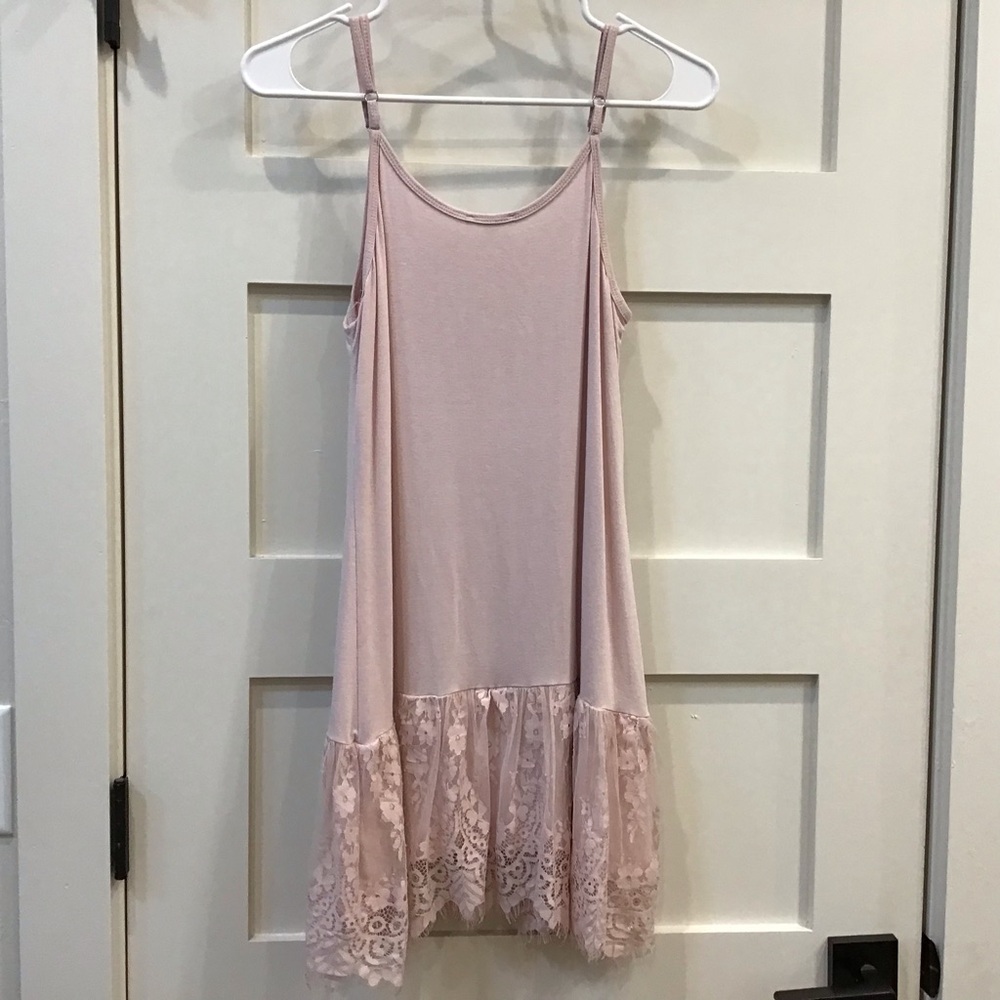 🌸 Women’s Pink Lace Bottom Camisole / Dress (Size S) - Picture 3 of 4